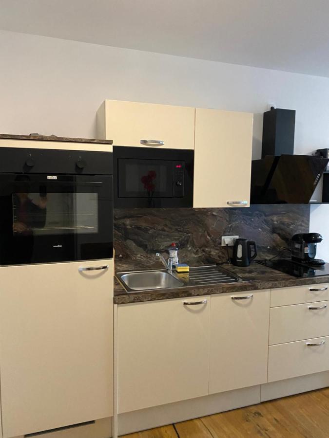 Modern Apartment With Balcony Near City Center 비엔나 외부 사진